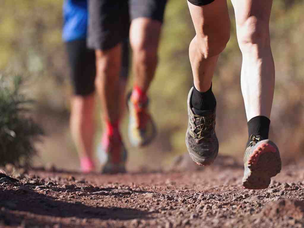 People trail running
