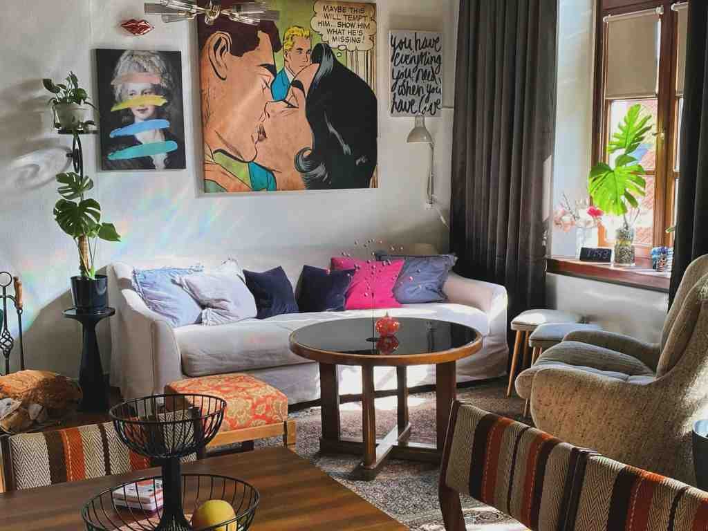 Vintage and Antique Decor