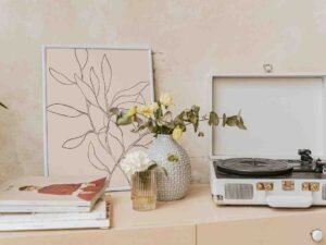 Vintage and Antique Decor